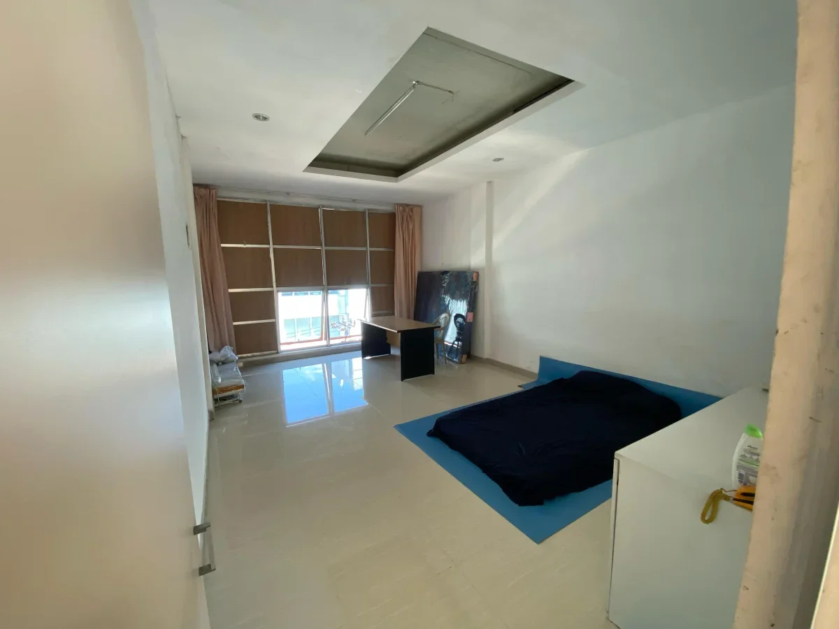 Dijual Cepat Ruko Premium ! 4 Lantai, Lokasi Super Strategis & Ramai - Surabaya Manyar  - Galeri 4