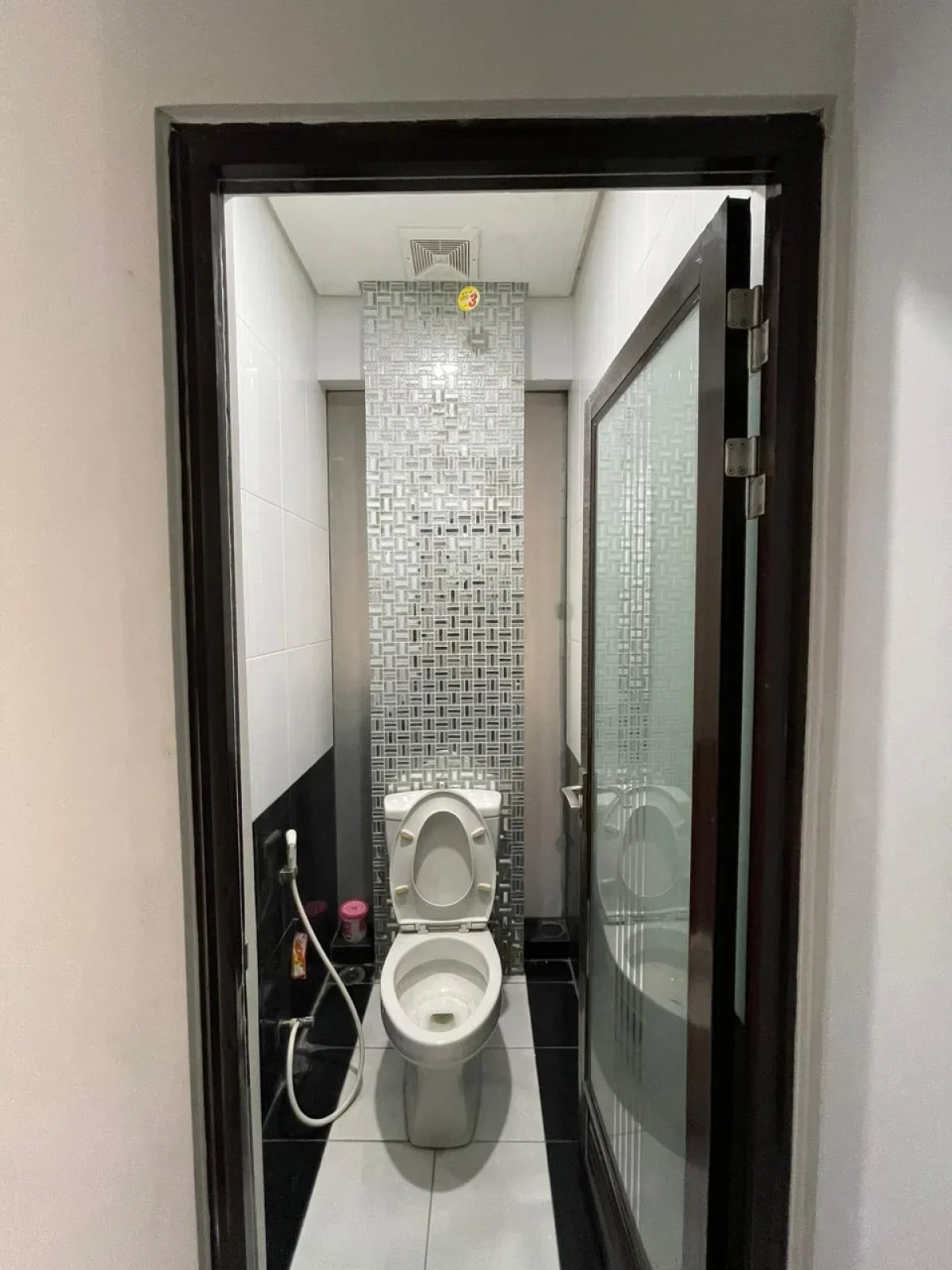 Dijual Rumah Mewah Full Furnished!-  Virginia Regency Pakuwon City Surabaya - Desain Elegan & Luas - Galeri 10