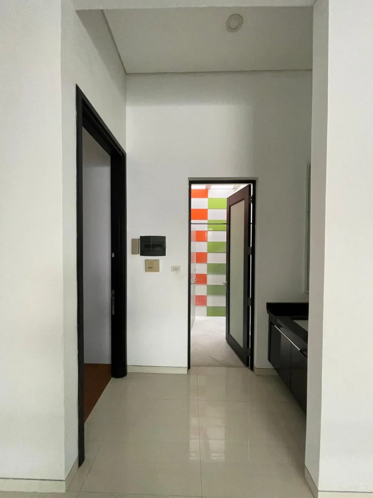 Dijual Rumah Mewah Full Furnished!-  Virginia Regency Pakuwon City Surabaya - Desain Elegan & Luas - Galeri 13