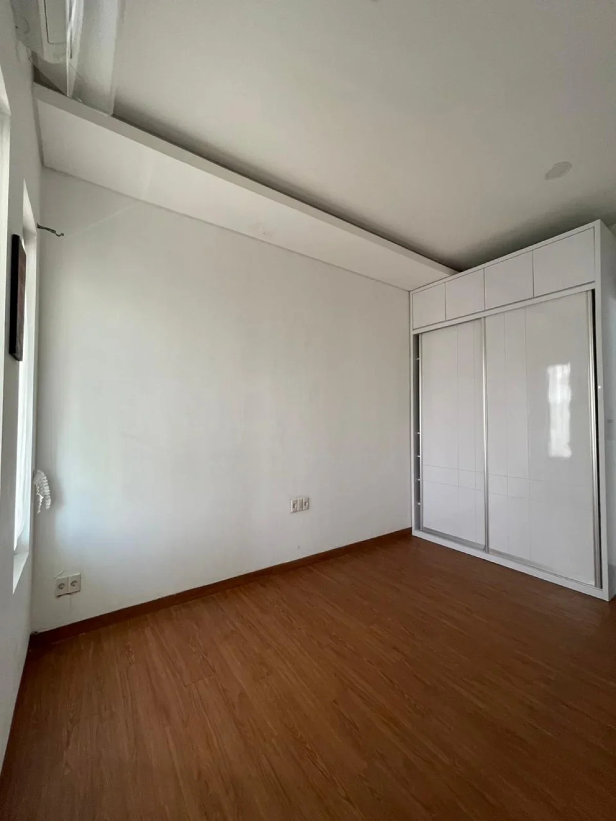 Dijual Rumah Mewah Full Furnished!-  Virginia Regency Pakuwon City Surabaya - Desain Elegan & Luas - Galeri 16