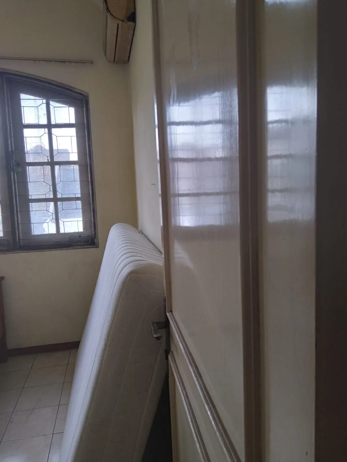 Dijual! Rumah Nyaman, Siap Huni - di Perum Vila Valensia Pakuwon Indah - Surabaya - Galeri 4