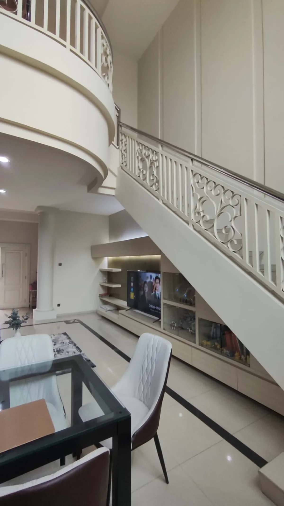 DIJUAL RUMAH STRATEGIS SURABAYA MULYOSARI - FULL FURNISH - Galeri 2