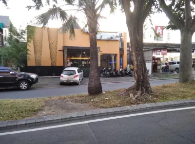 Dijual/Disewakan Unit Komersial 1 Lantai (Ruko) Surabaya Barat - Ruko Fungsional