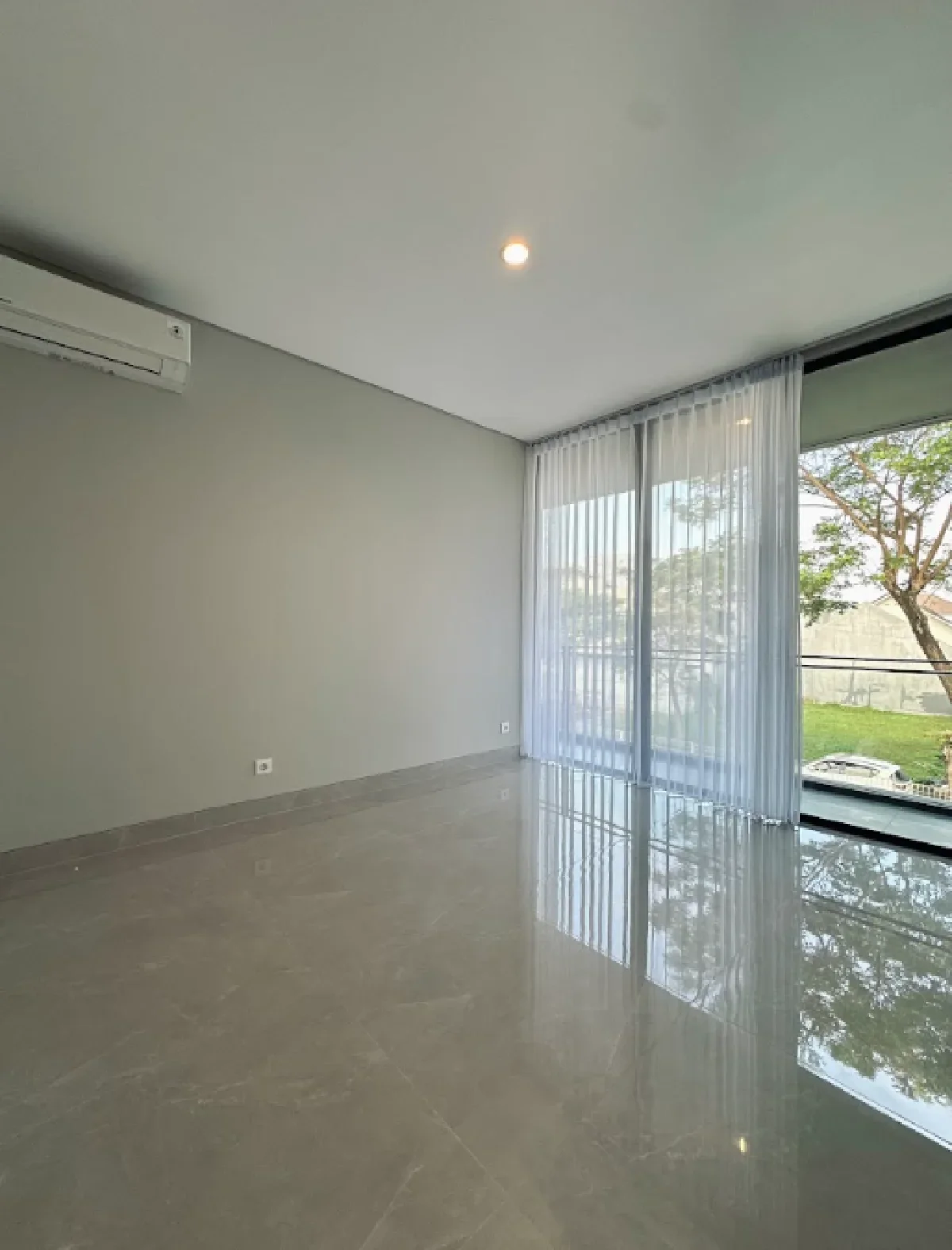 “Eksklusif! Palma Grandia Arden - Rumah Cantik di Lingkungan Elite CitraLand- Akses Cepat ke Tol & Kota Surabaya! - Galeri 9