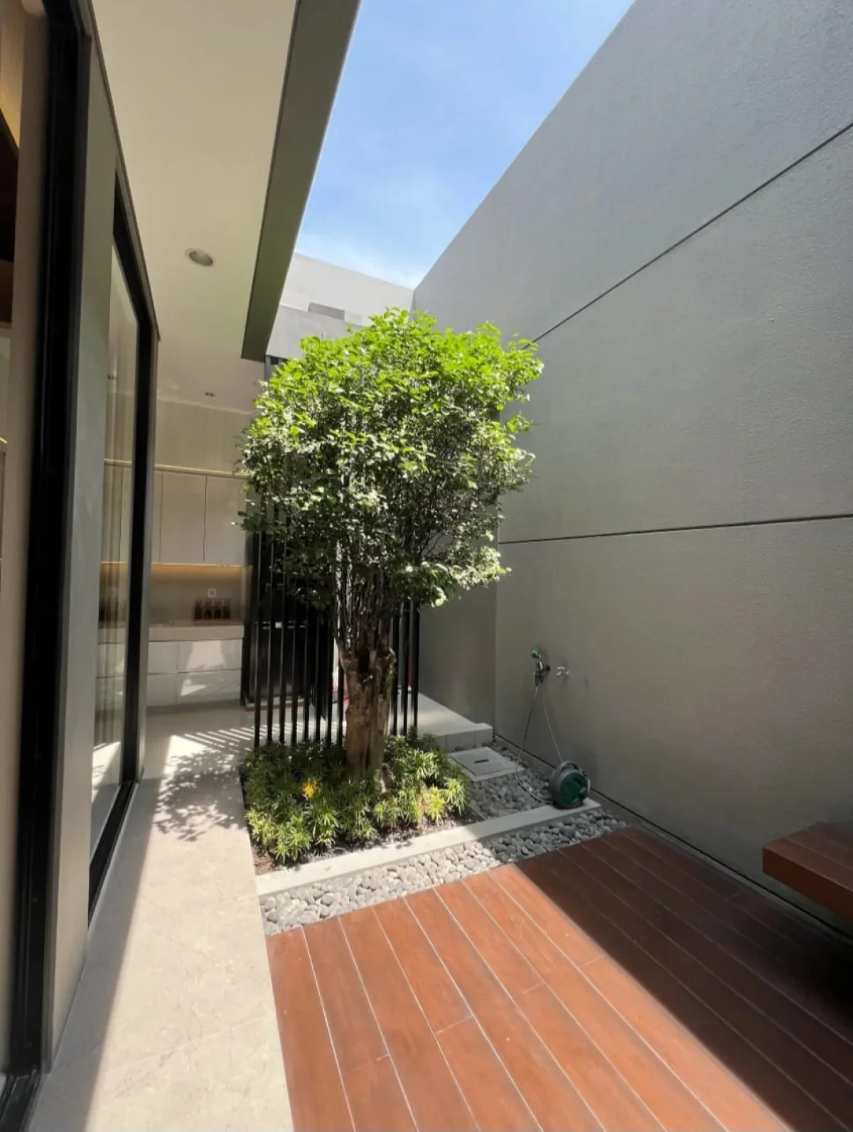 DIJUAL RUMAH GRESS FREE PPN 2026 Baru Citraland Surabaya Barat District 9 - Galeri 4