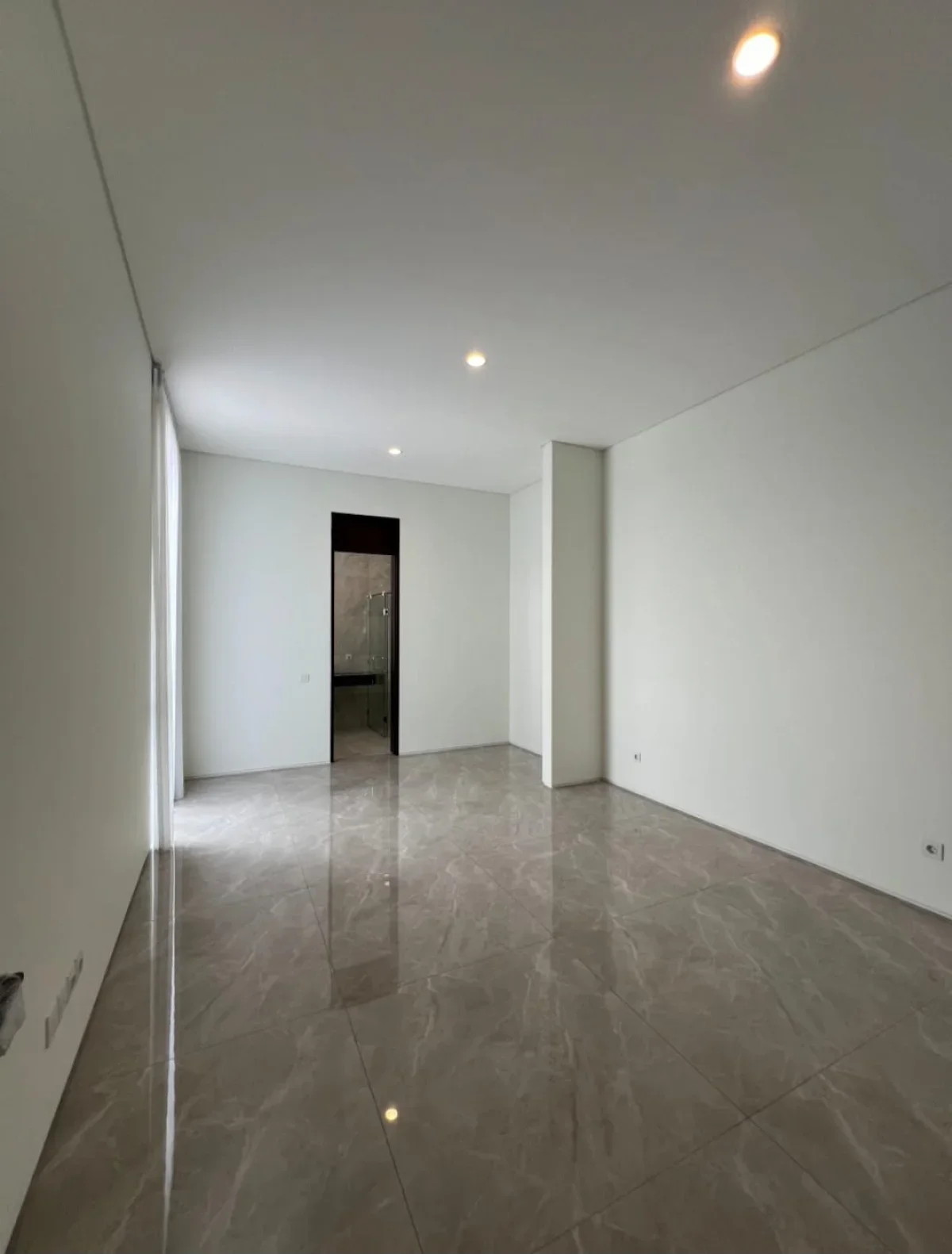 FULL Furnish Dijual Rumah Premium Exclusive Citraland dekat Gwalk Claymore  - Galeri 10