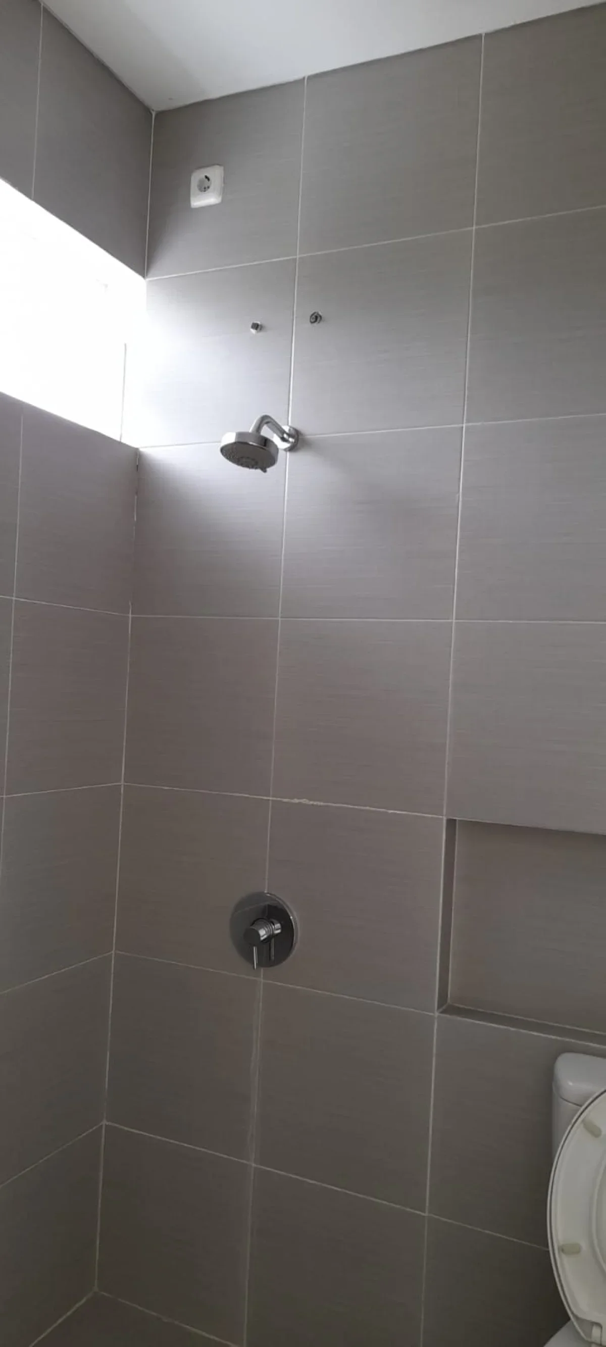 Rumah Citraland dekat Margomulyo Tandes Disewakan  - Galeri 3