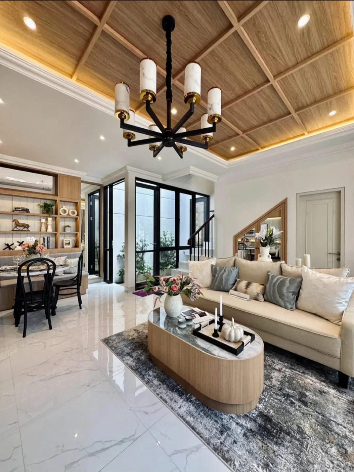 Rumah Dian Istana Surabaya Barat Premium lebar 9 2M an dekat pintu Tol - Galeri 2