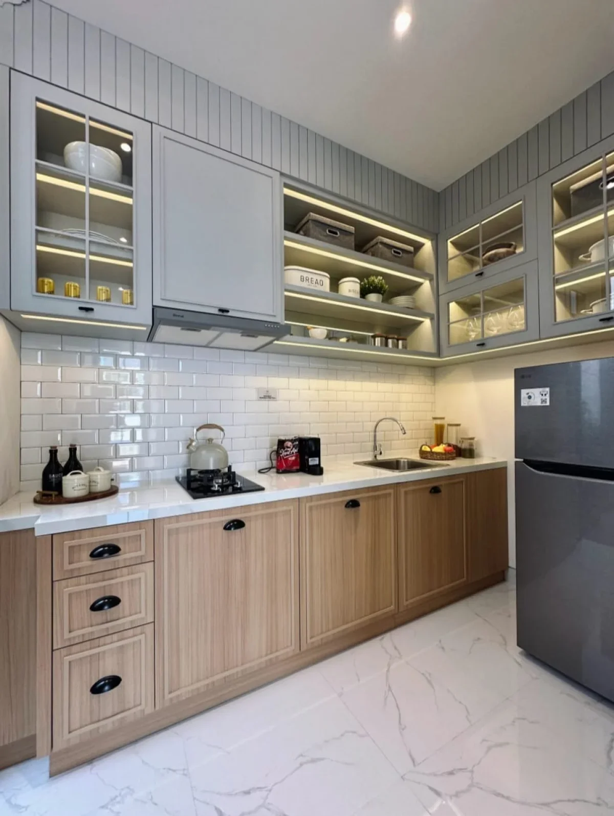 Rumah Dian Istana Surabaya Barat Premium lebar 9 2M an dekat pintu Tol - Galeri 6