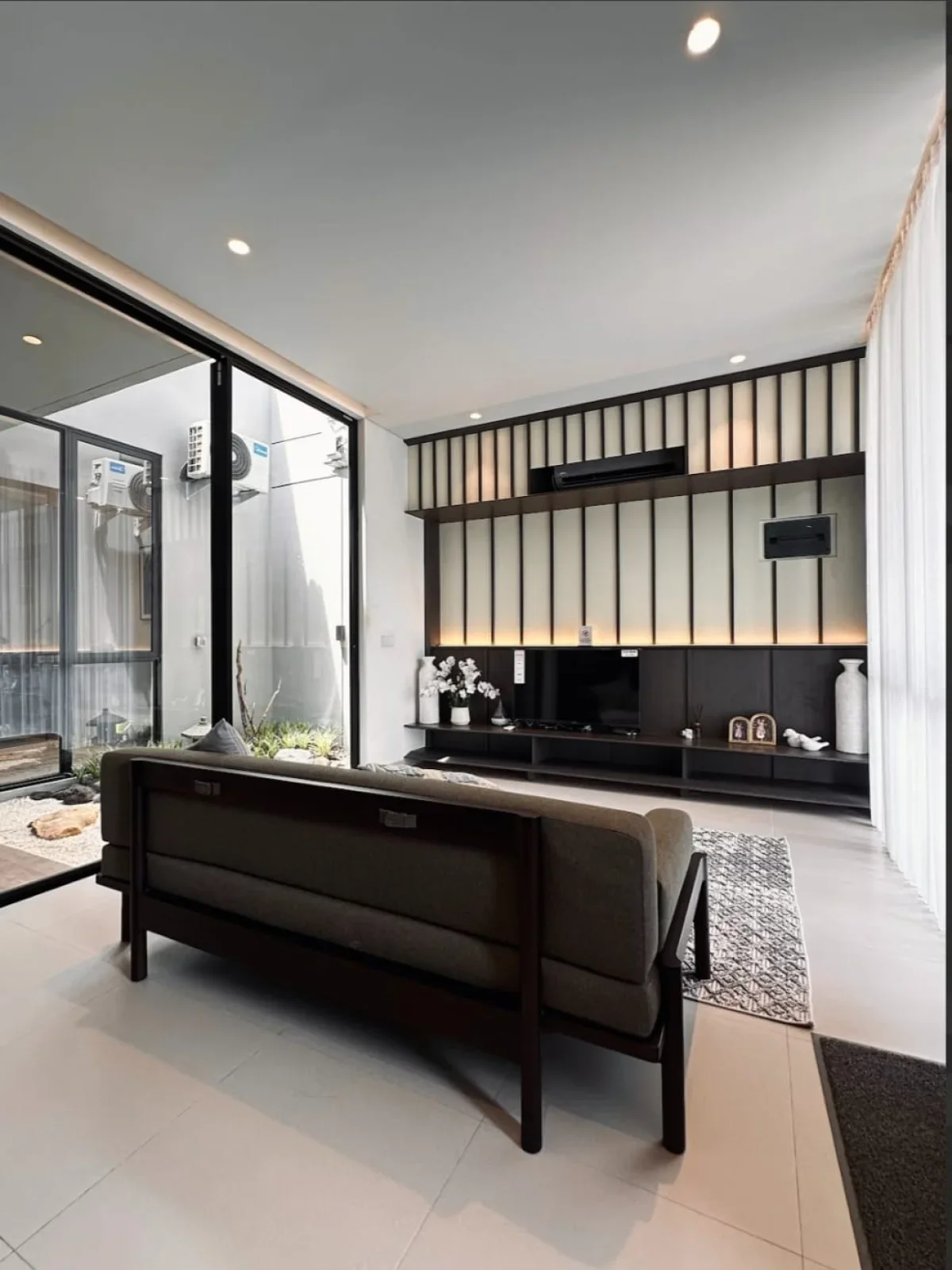 Rumah Central Park Merr dekat Bandara Juanda - Galeri 3