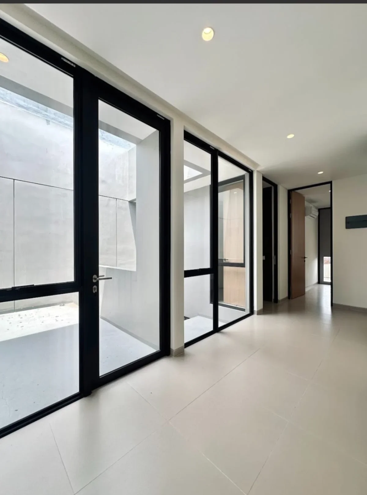 Rumah Central Park Merr dekat Bandara Juanda - Galeri 8