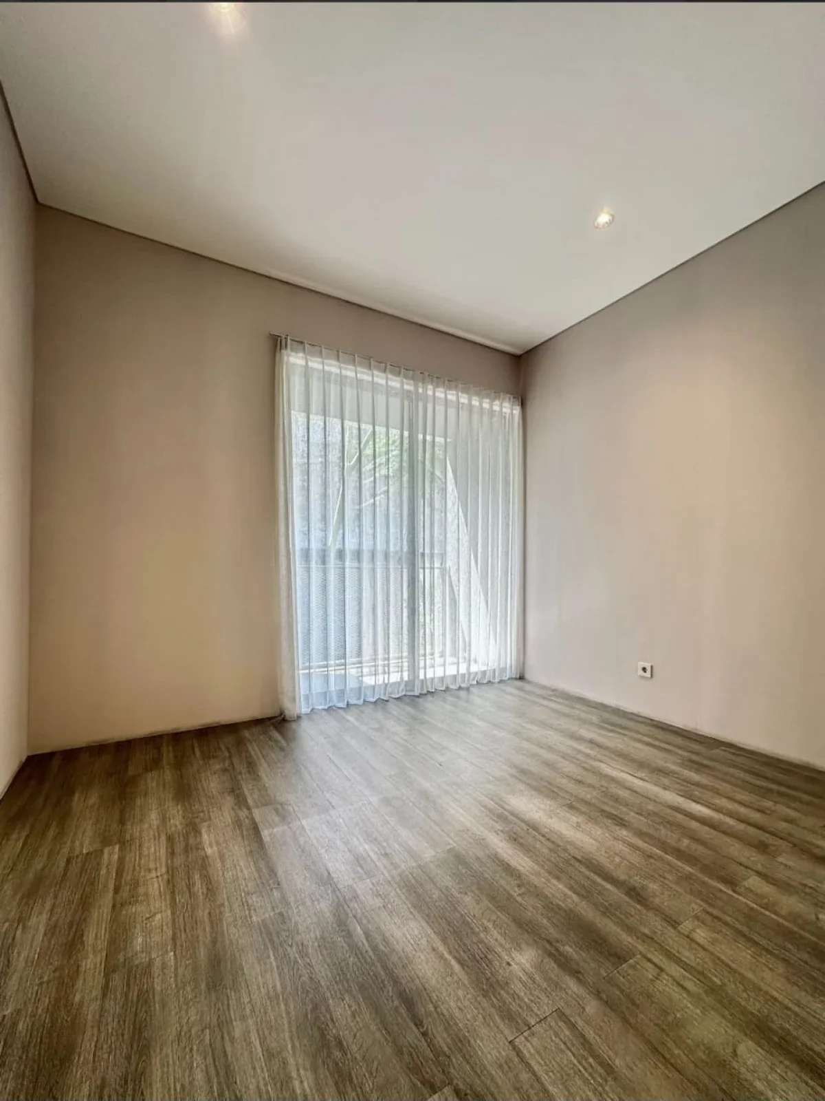 Rumah Classic Surabaya Royal Residence tipe Margaret area Lontar - Hunian Strategis - Galeri 7