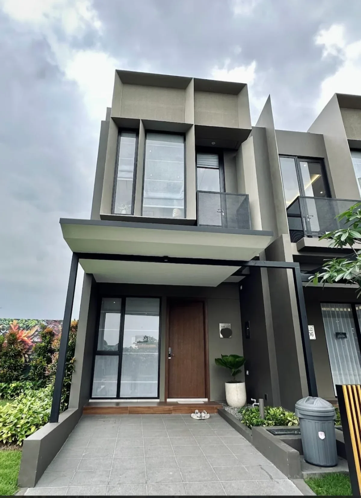 Rumah Surabaya Northwest Garden CitraLand tipe Graina - dekat Gwalk