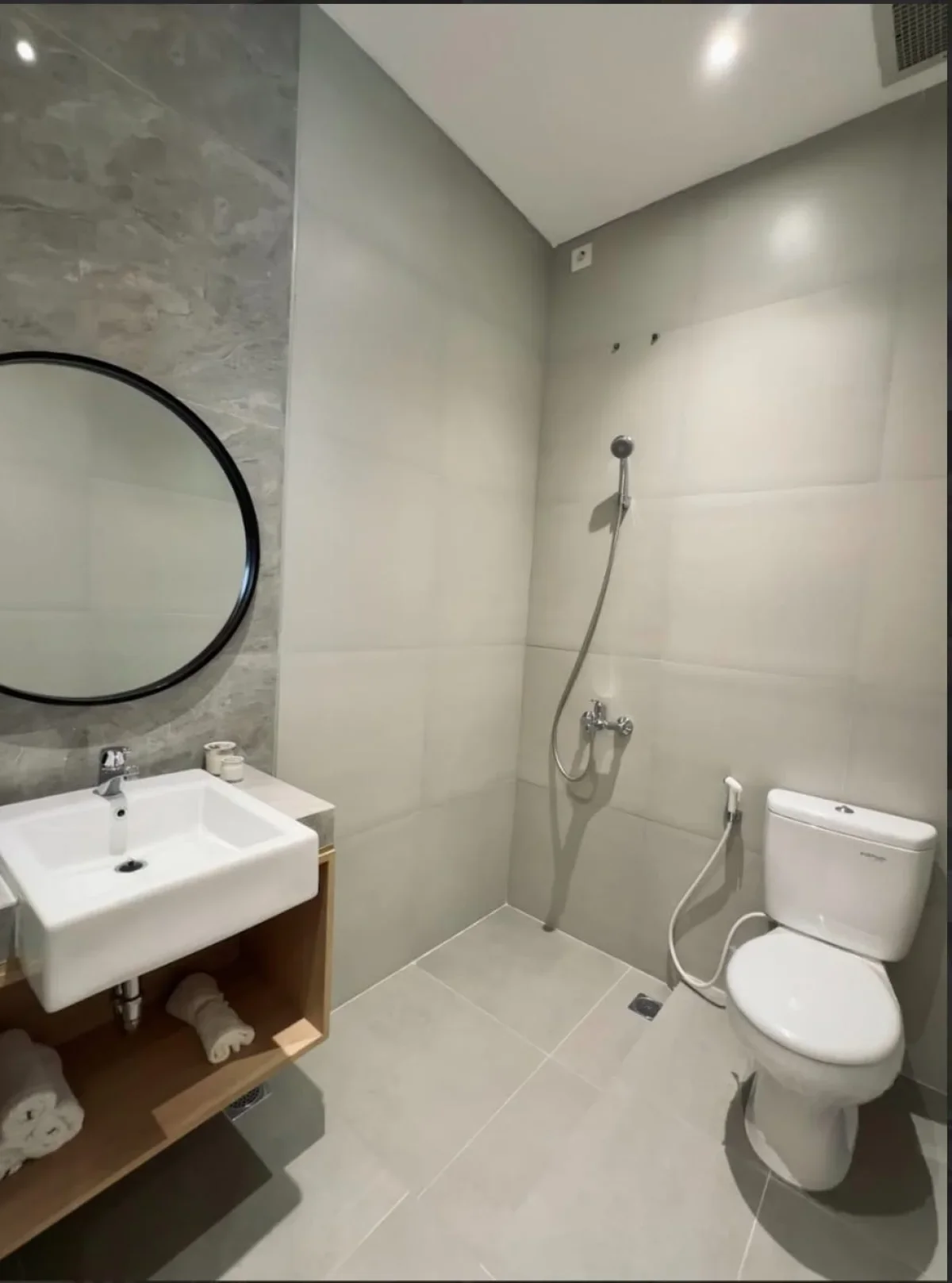 Rumah Surabaya Northwest Garden CitraLand tipe Graina - dekat Gwalk - Galeri 5