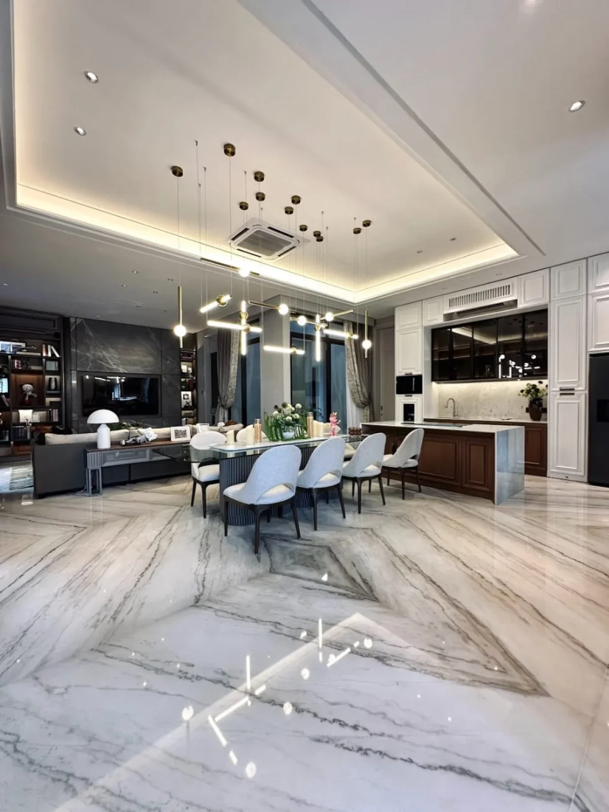 Rumah Luxury Pakuwon City Surabaya Timur tipe Jeremy - dekat Kampus ITS - Galeri 4