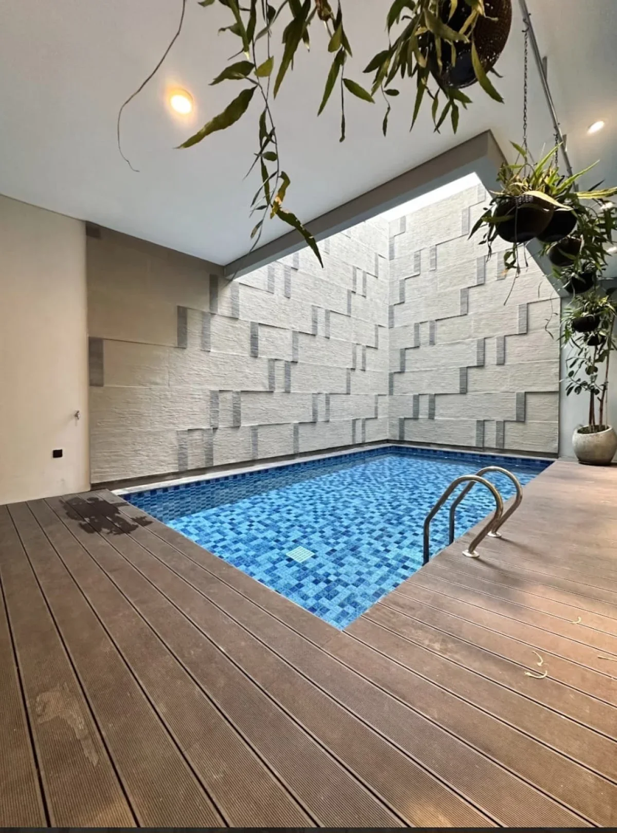 Rumah Luxury Pakuwon City Surabaya Timur tipe Jeremy - dekat Kampus ITS - Galeri 9