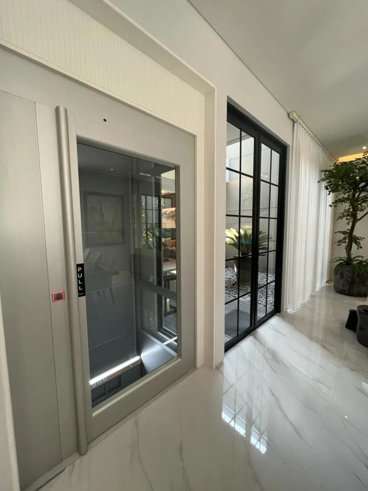 Rumah Mewah Eastwood Aquamarine + Lift – Desain Elegan & Modern - Surabaya Barat  - Galeri 2