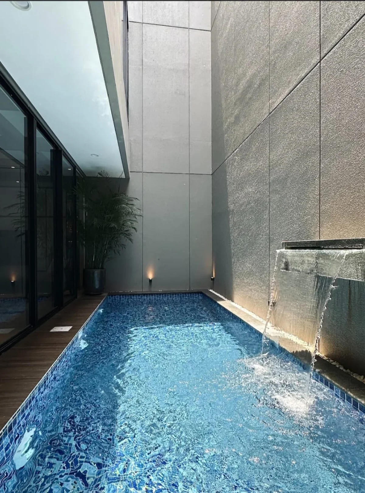 Rumah Modern GreenLake tipe Vianza Surabaya Barat - Galeri 6