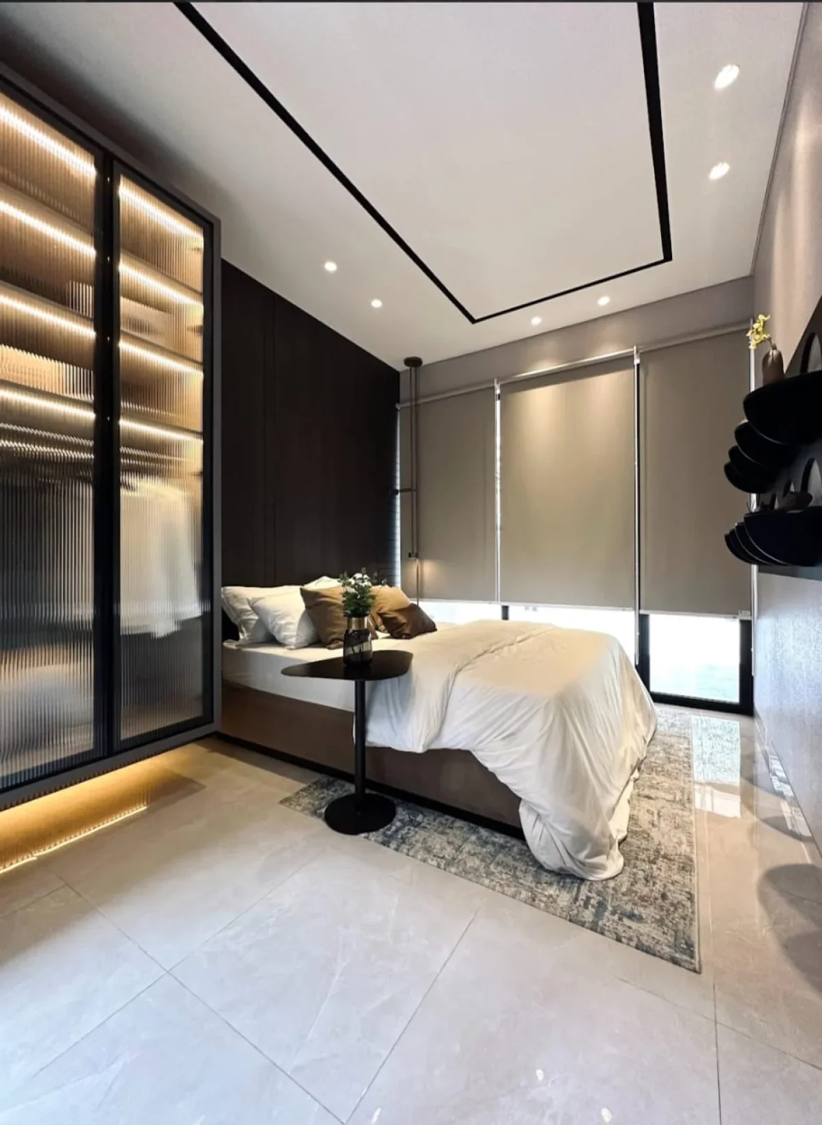 Rumah Modern GreenLake Whitney Deluxe Surabaya Barat - Galeri 8