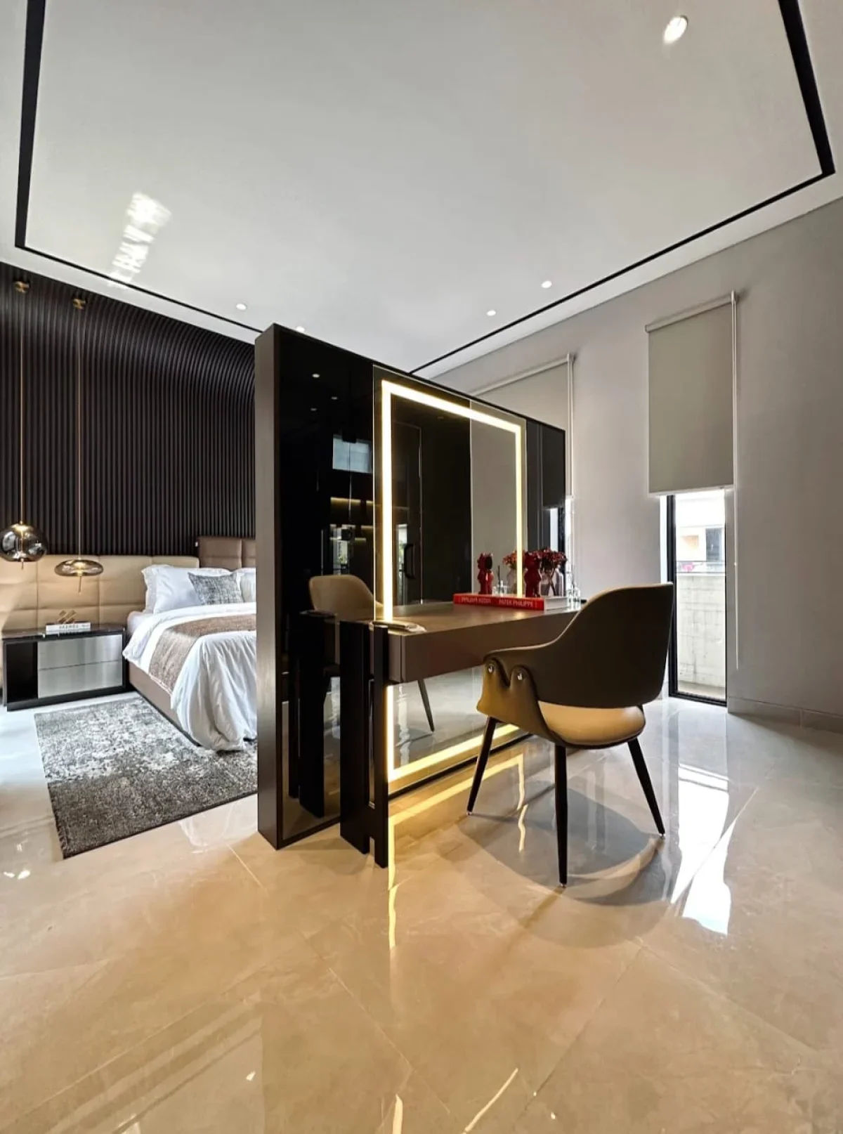 Rumah Modern GreenLake Whitney Deluxe Surabaya Barat - Galeri 11