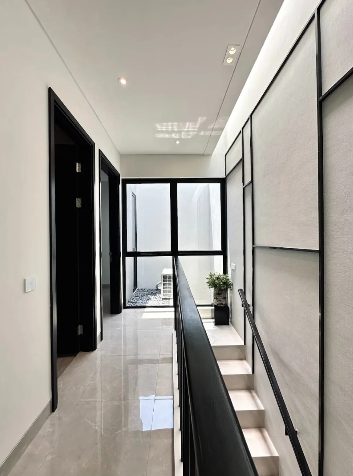 Rumah New GreenLake tipe Verdella Deluxe Surabaya - dekat Ciputra World - Galeri 6