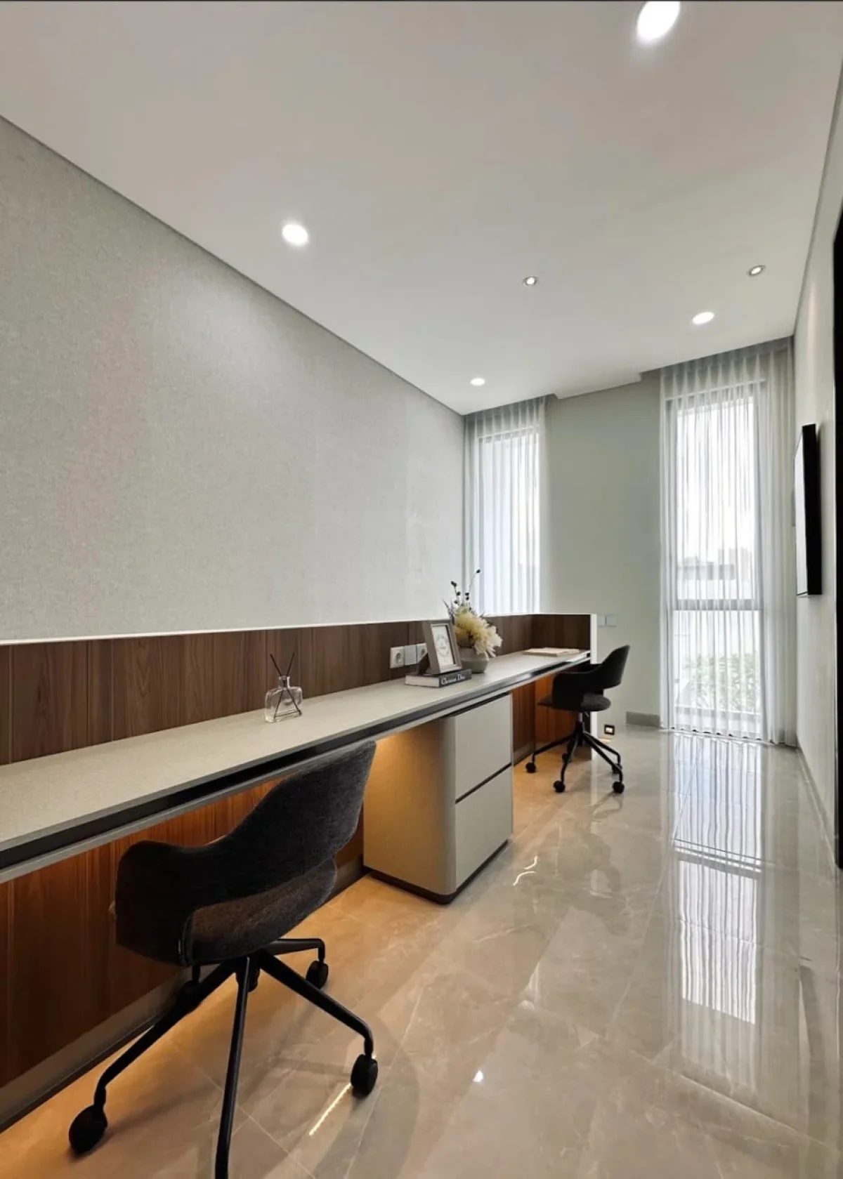 Rumah Premium Cluster Surabaya Barat GreenLake tipe Montreal  - Galeri 7