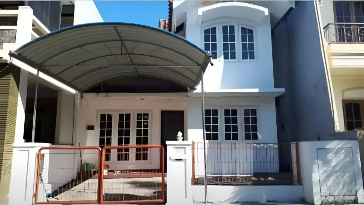 Dijual! Rumah Nyaman, Siap Huni - di Perum Vila Valensia Pakuwon Indah - Surabaya