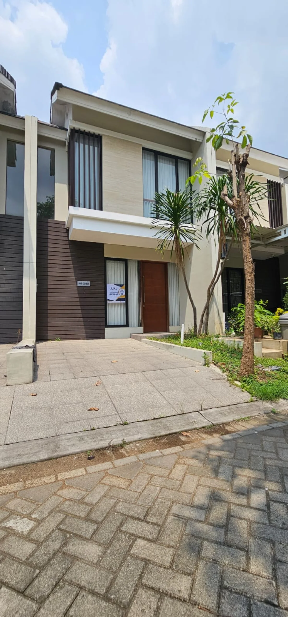 Dijual Rumah Second 2 Lantai – Nyaman, Luas & Siap Tempati - Northwest Lake CitraLand 