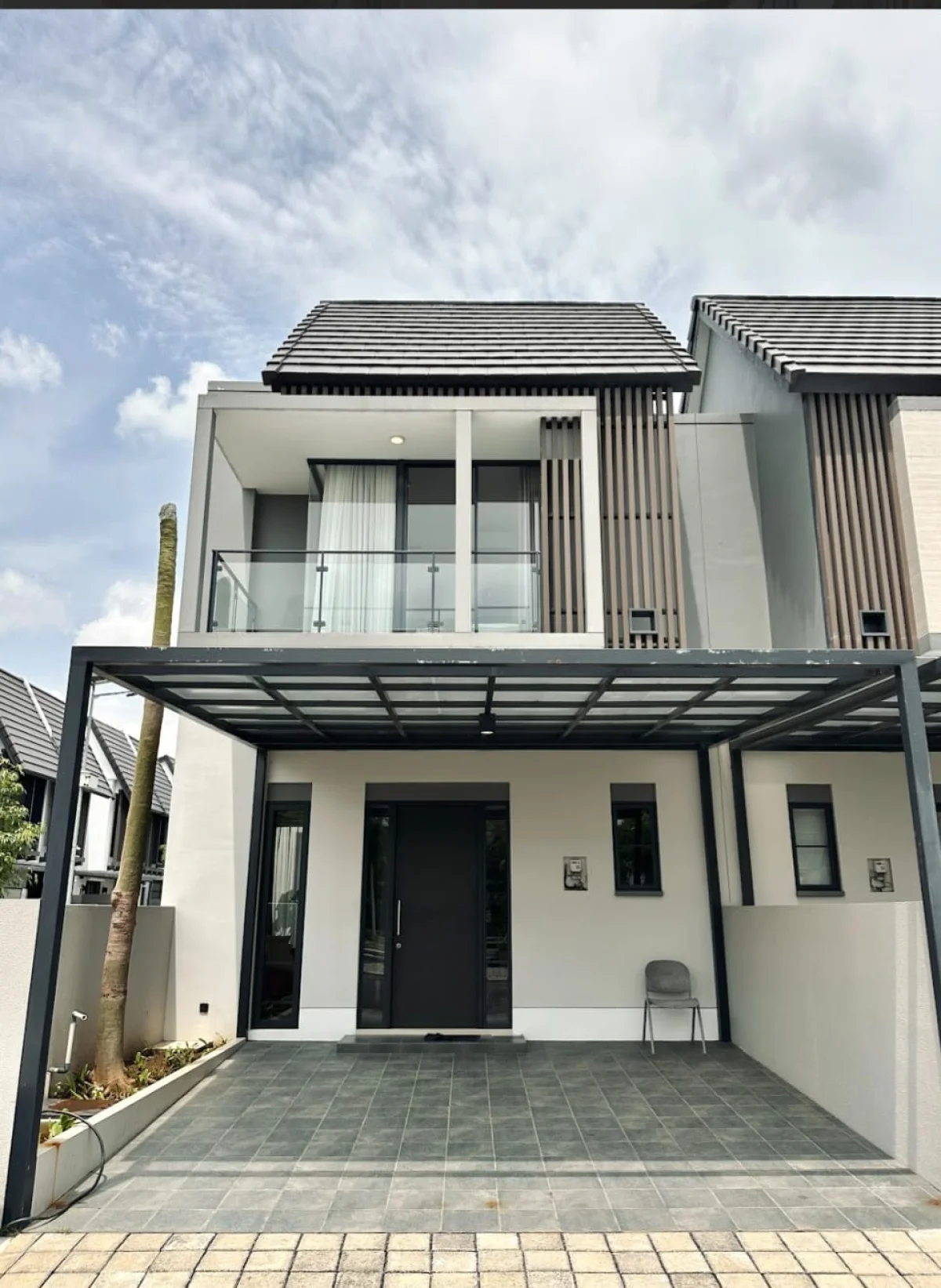 Rumah Amesta Living Surabaya Timur dekat UPN Merr