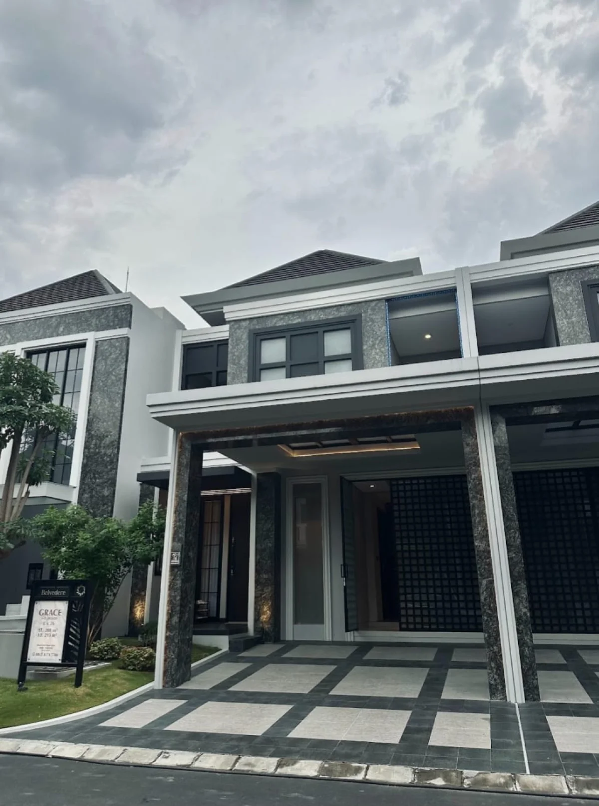 Rumah Cluster Pakuwon Indah tipe Grace Surabaya - dekat Pakuwon Mall